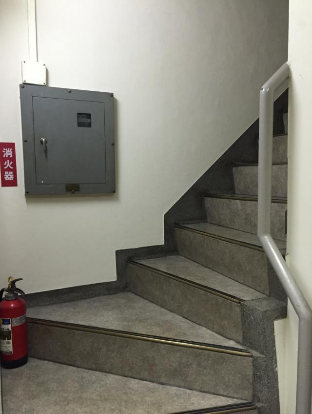 東京都中央区銀座1