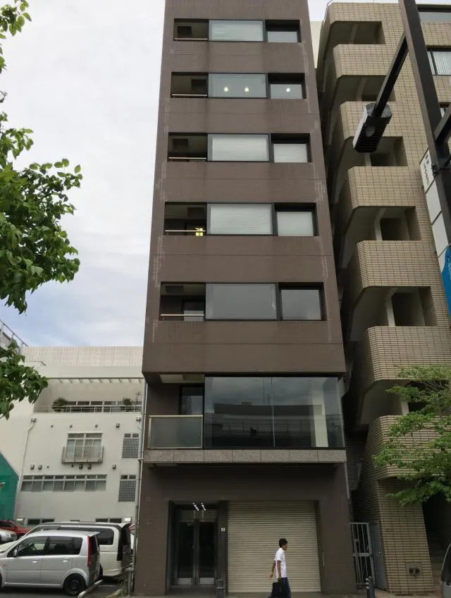 新横浜成田ビルの外観写真