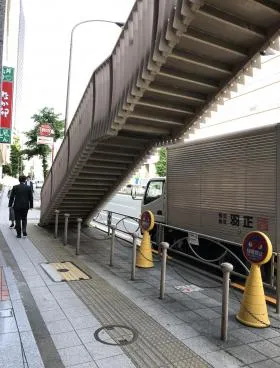 三田三好ビルの外観