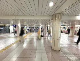赤坂見附駅（東京メトロ丸ノ内線・銀座線）