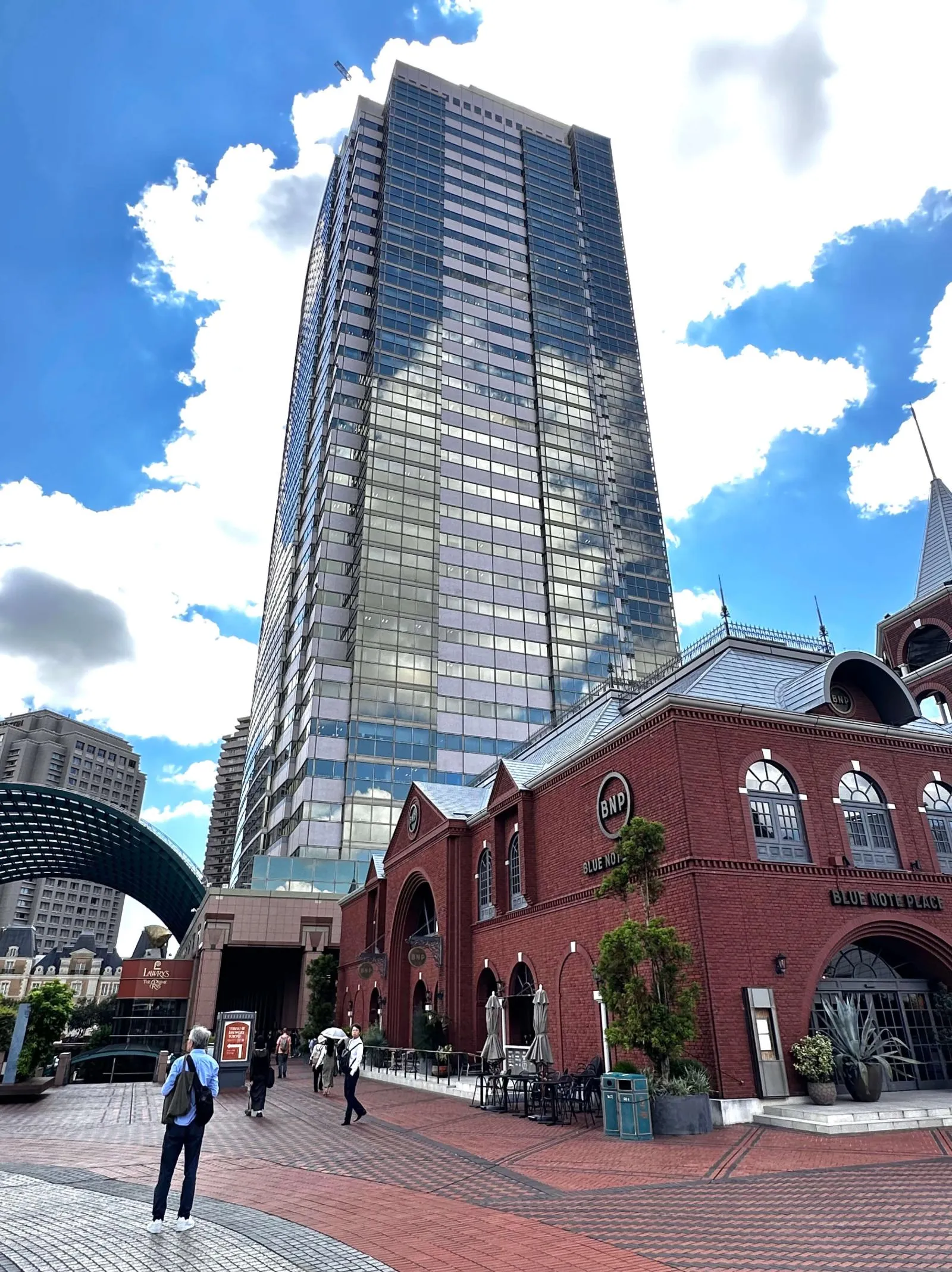恵比寿ガーデンプレイスタワーの外観写真