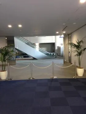 スターツ幕張ビルの外観