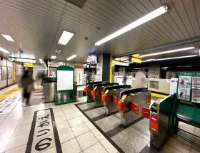 都営浅草線「東日本橋駅」