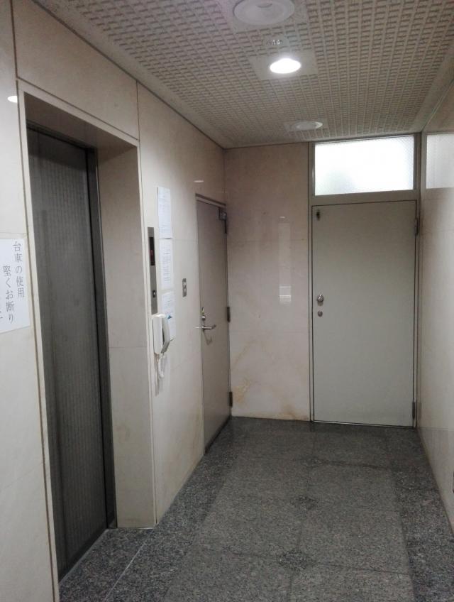 東京都港区芝大門