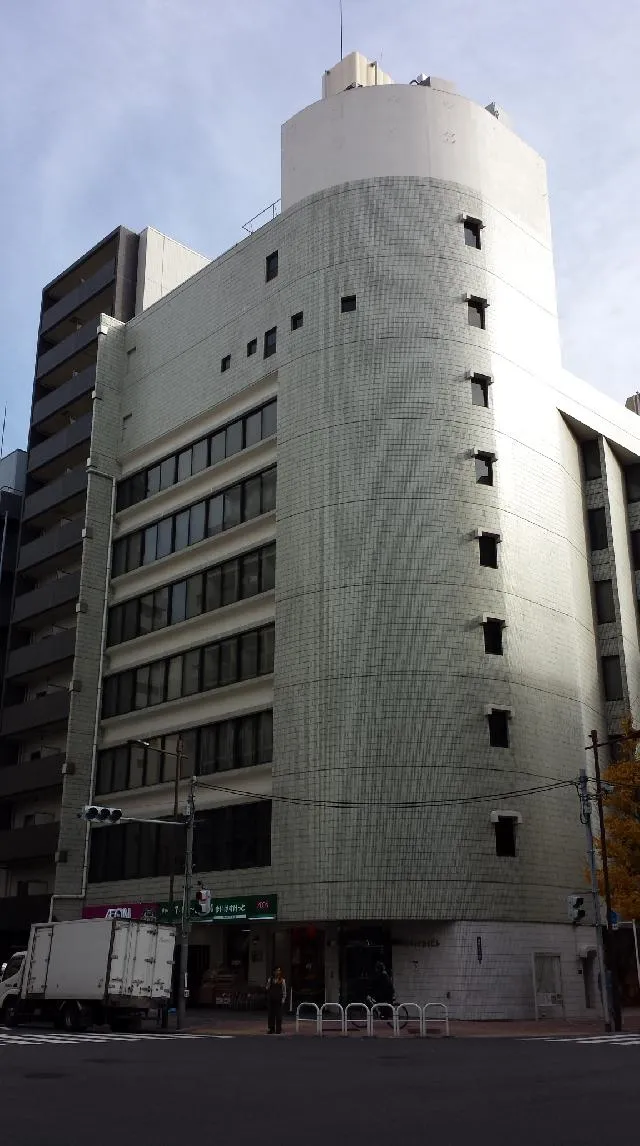 早川トナカイビルの外観写真