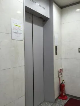 THE PORTAL YOTSUYA 旧)四谷三和ビルの外観