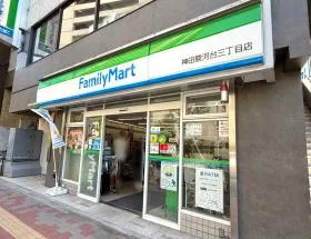 コンビニ