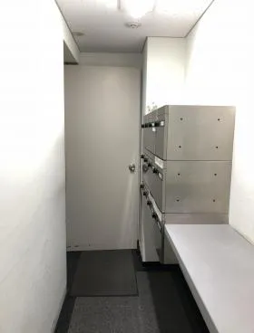 三井住友銀行都立大学駅前ビルの外観