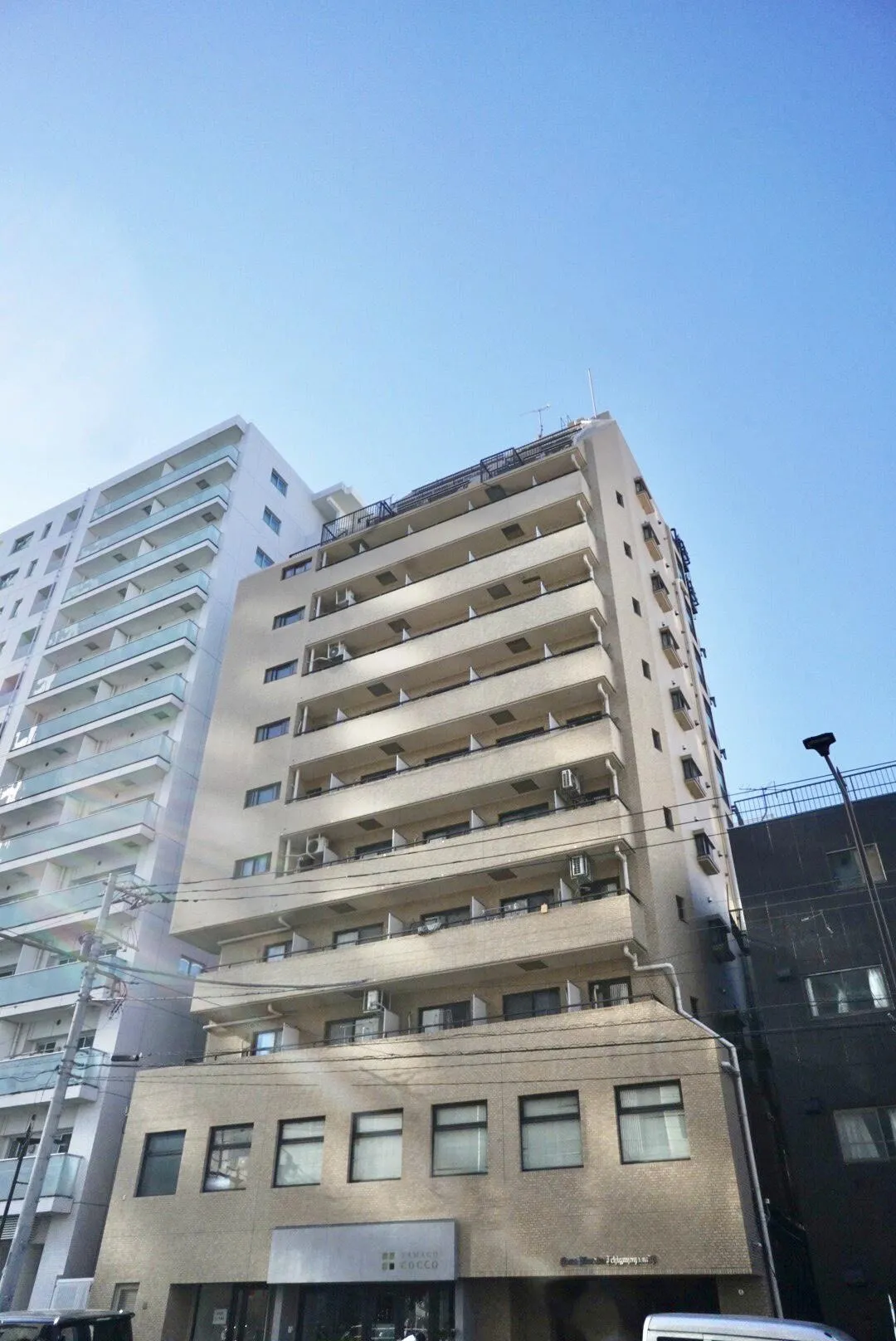 ライオンズマンション市谷薬王寺町ビルの外観写真