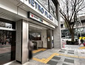 B1出入口から地上に出る