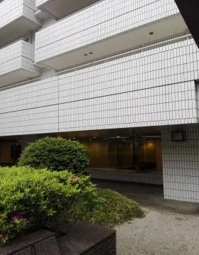 チュリス赤坂の外観