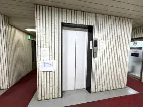 新代々木ビルの外観