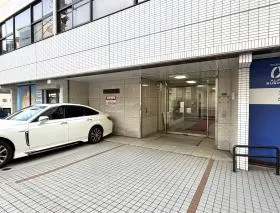 新代々木ビルの外観