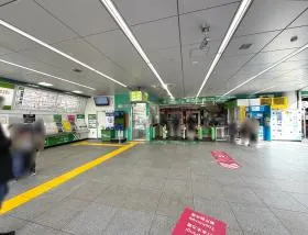 JR代々木駅（山手線・総武線）
