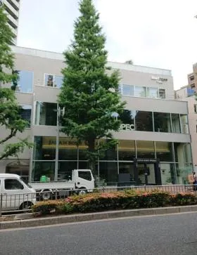 Barbizon100の外観