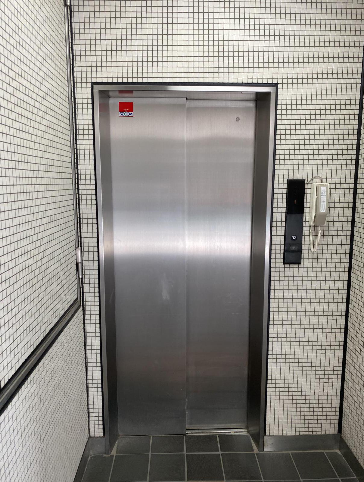 東京都千代田区西神田