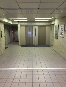 第二育良ビルの外観