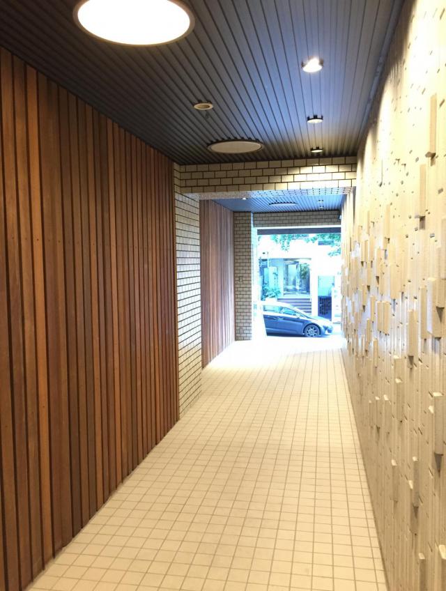 東京都千代田区麹町4