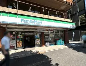 ファミリーマート