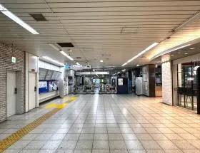 新富町駅