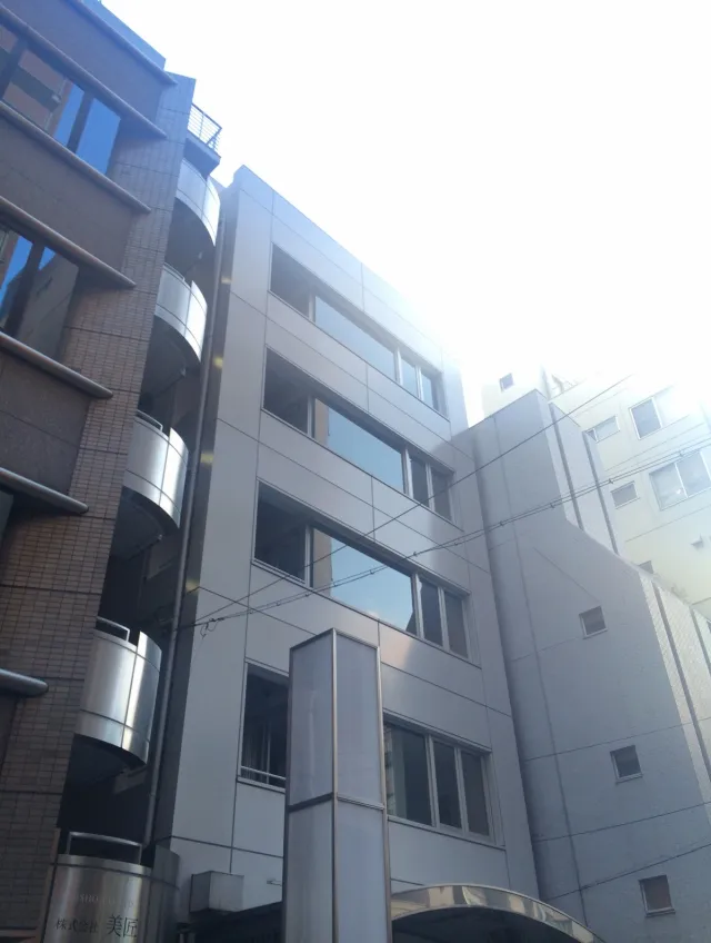 中尾ビルの外観写真