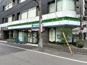 ファミリーマート