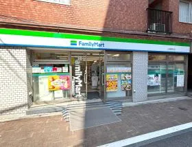 ファミリーマート