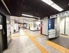 人形町駅（都営浅草線・東京メトロ日比谷線）
