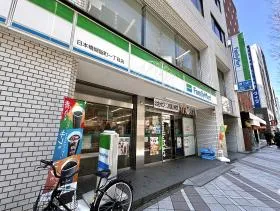 ファミリーマート