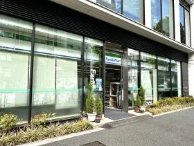 ファミリーマート