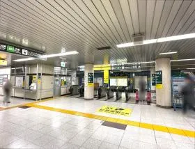 都営新宿線「岩本町駅」