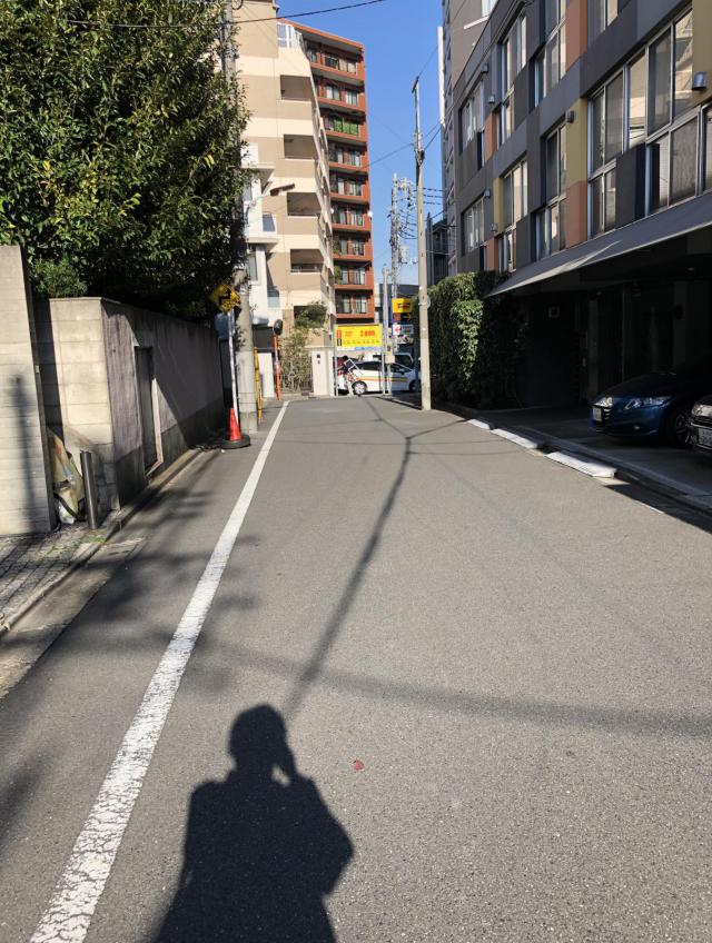 東京都港区南青山7