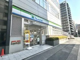 ファミリーマート