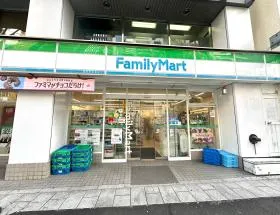 ファミリーマート