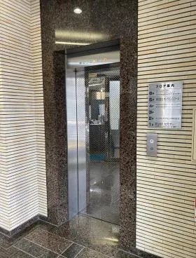 TK猿楽町ビルの外観