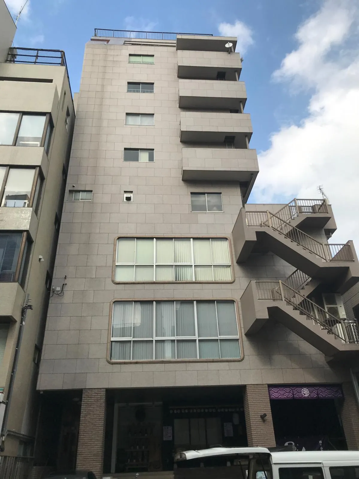第1原嶋ビルの外観写真