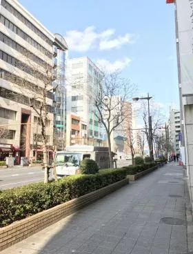 岡谷ビルの外観