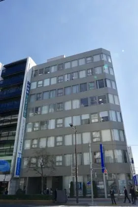 岡谷ビルの外観