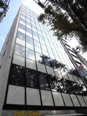 白王ビルの外観