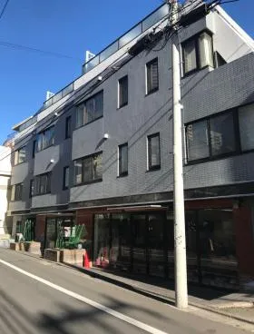 nakame box(旧:PVB中目黒)の外観
