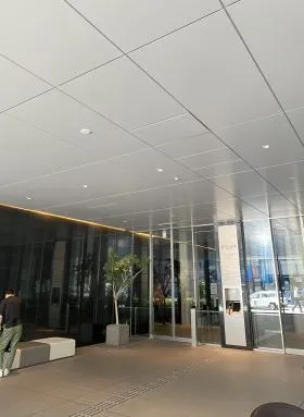 BIZCORE神保町の外観