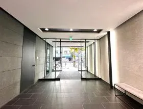 CROSS COOP新宿AVENUEビルの外観