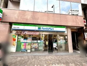 ファミリーマート