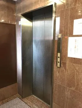 ASTRA 中目黒(旧WIND NAKAMEGURO BLDG.)の外観