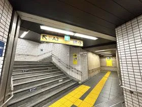 A3出入口を目指す
