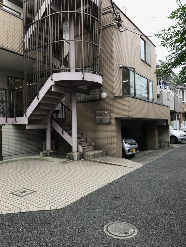 東京都新宿区高田馬場3