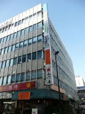 トーシン信濃町駅前ビルの外観