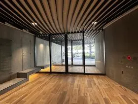 鈴福ビルの外観