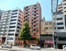ライオンズ三田の外観