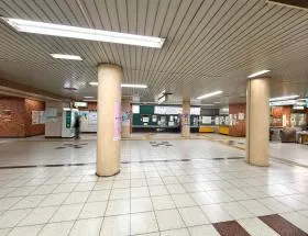 都営新宿線「浜町駅」